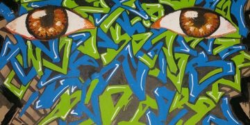 للفنانة اليمنية أحلام علي